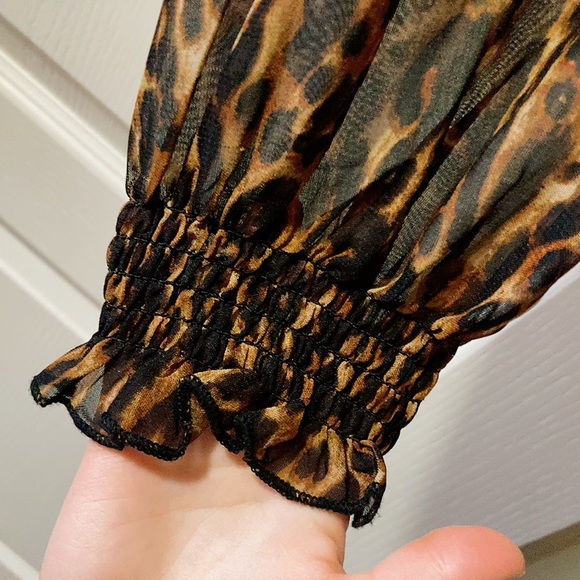 Leopard Top - Picture 3 of 3